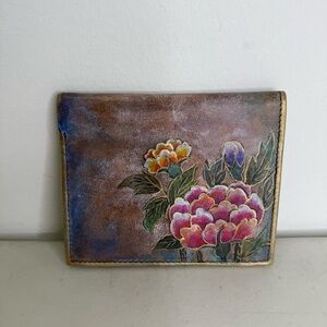NEW Jane Yoo Leather Vintage Floral Women's Wallet 4.5”x4”